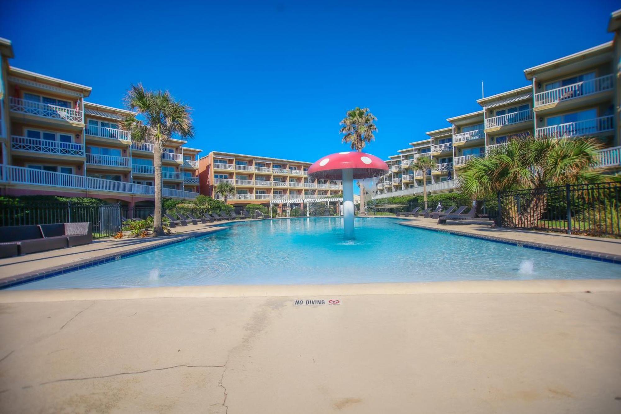Sea-Renity Heated Pools Steps To The Beach غالفيستون، تكساس المظهر الخارجي الصورة